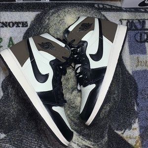 Air Jordan 1 Mocha (UA)